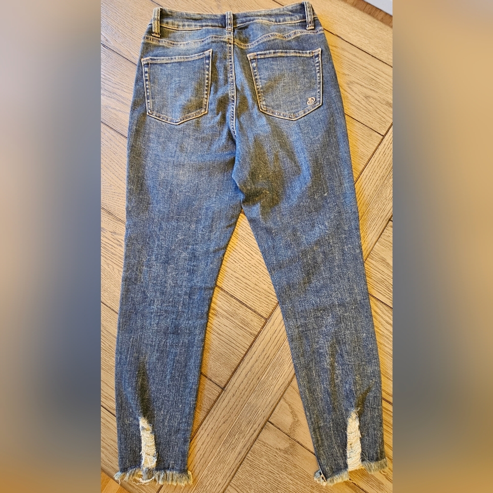 Distressed Jeans - Picture 9 of 15
